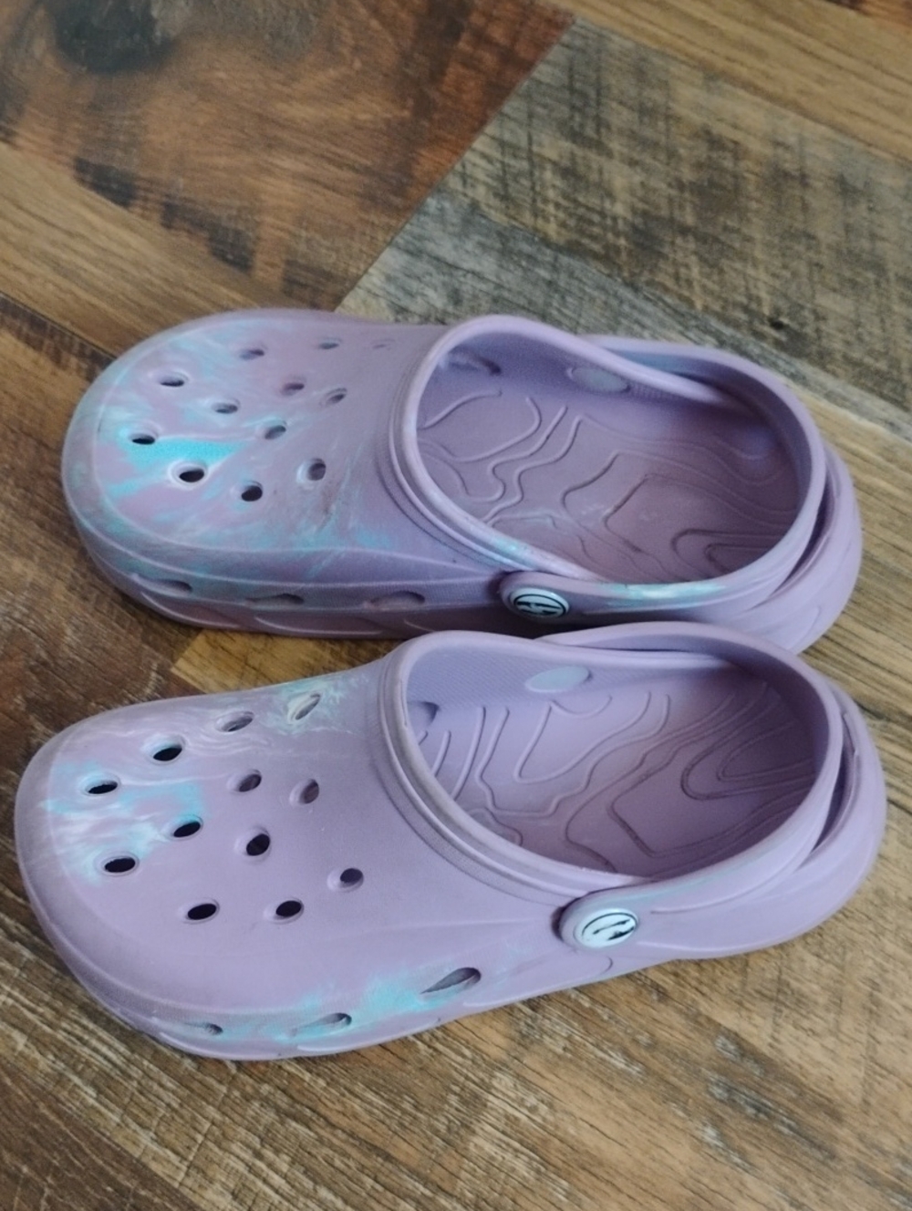 Kids Lavender Clogs with Aqua Swirl Accents Size 1